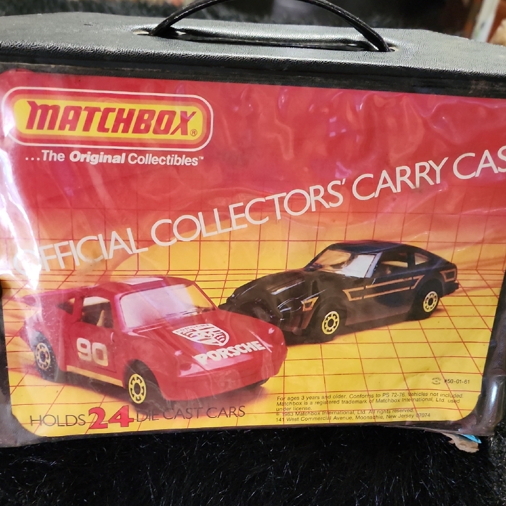 Match Red and Black Die-Cast Cars with Carry Case